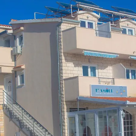 In Rogoznica 40364 Apartment Rogoznica (Sibenik-Knin)