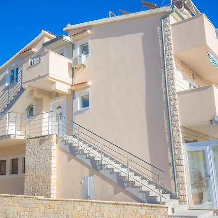 Apartment In Rogoznica 40364 Rogoznica (Sibenik-Knin)